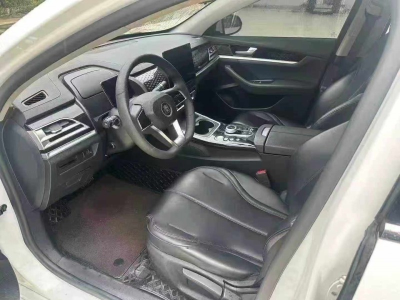 河源23年比亚迪秦5