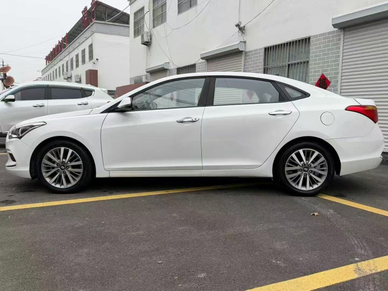 菏泽19年现代名图3