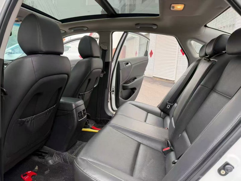 菏泽19年现代名图8