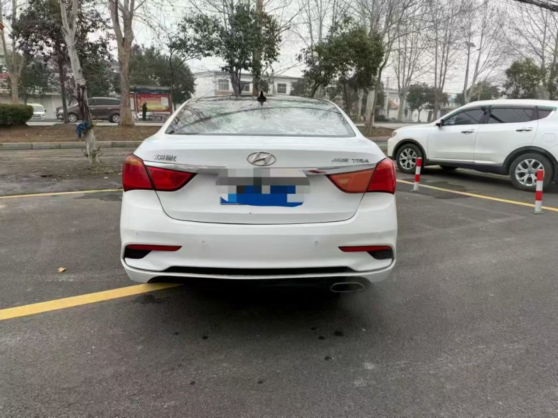 菏泽19年现代名图9