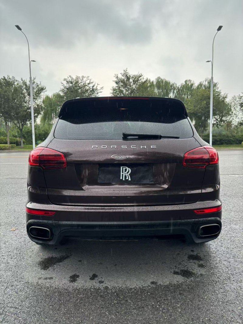 宿迁16年保时捷卡宴9