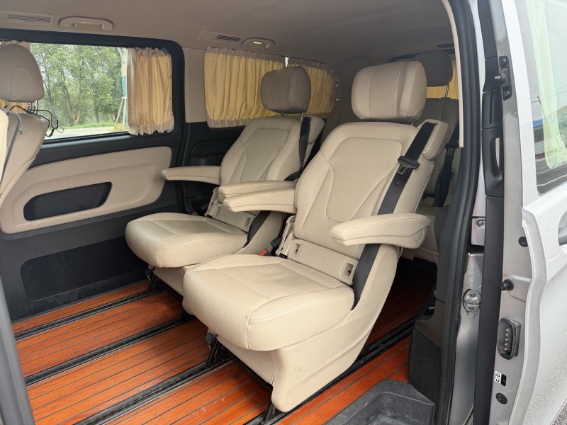 岳阳22年奔驰威霆6