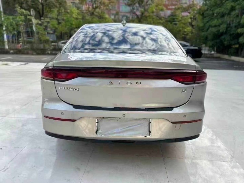 河源24年传祺埃安S9