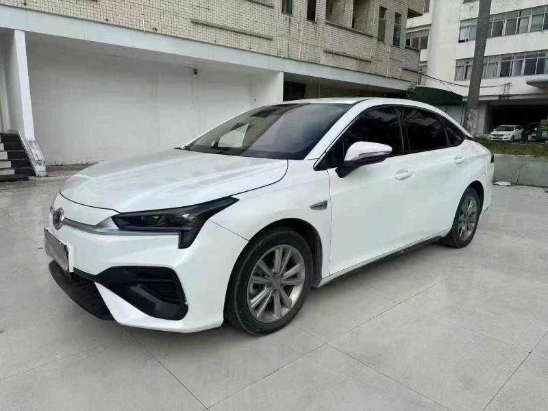 河源23年传祺埃安S2