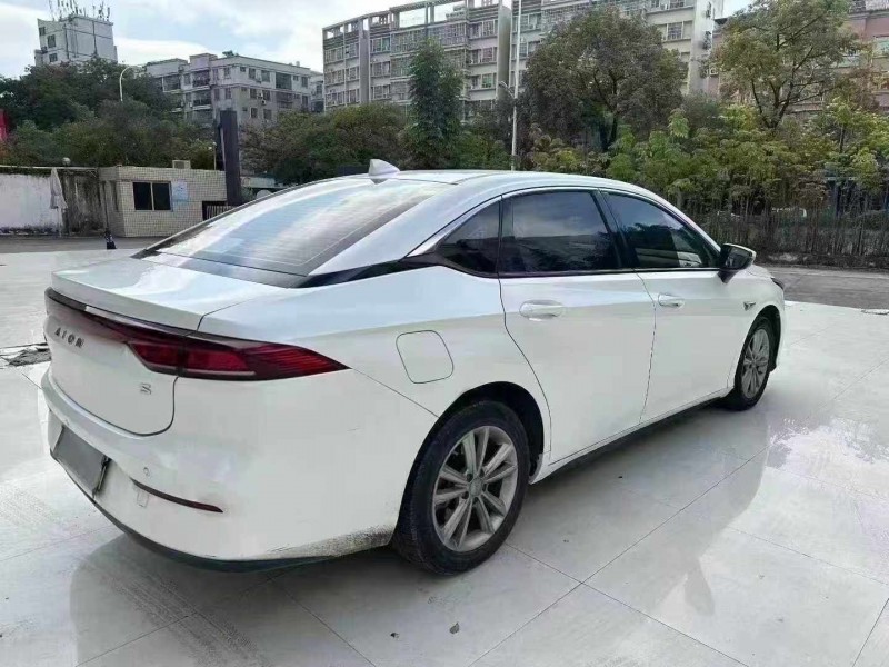 河源23年传祺埃安S8