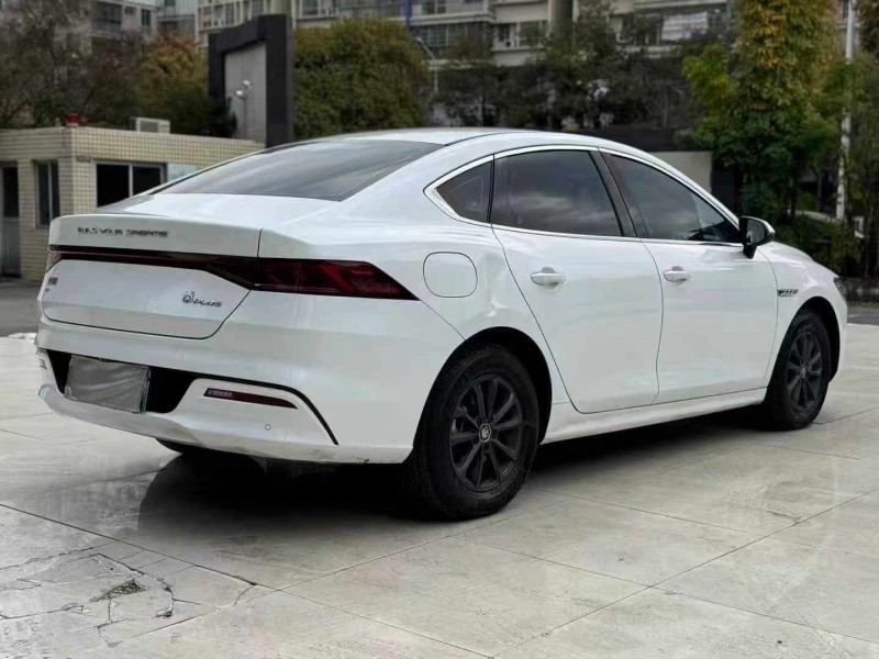 河源25年比亚迪秦7