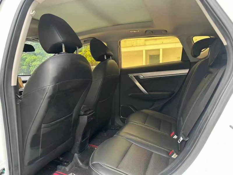 河源19年吉利缤越6