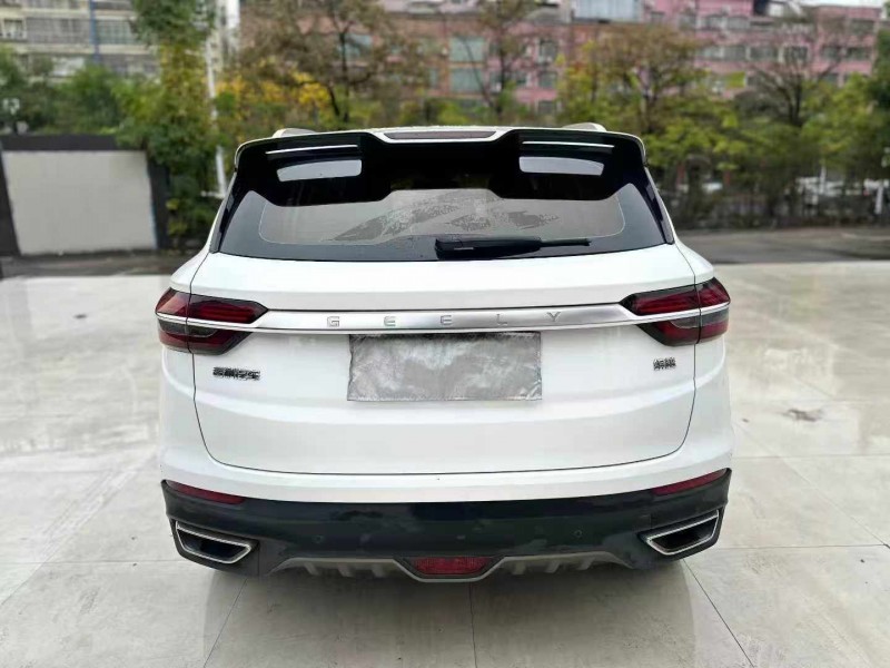 河源19年吉利缤越9