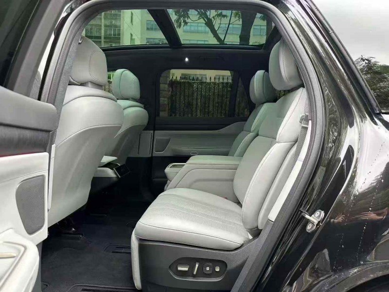 广州25年蔚来ES86