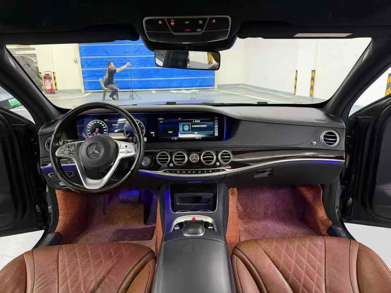 广州20年奔驰迈巴赫S级6