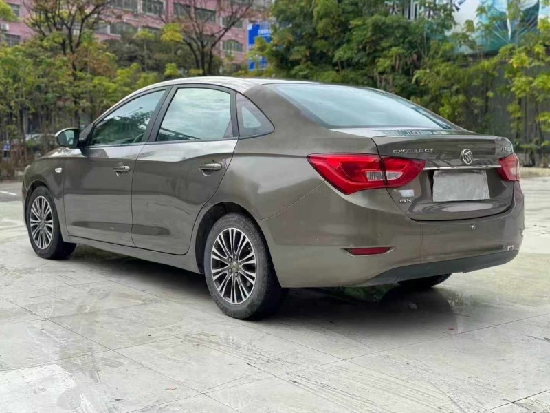 河源18年别克英朗8