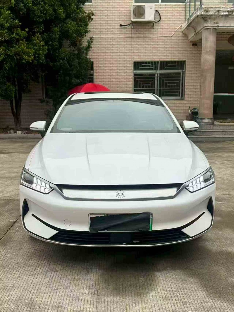 南平23年比亚迪秦1