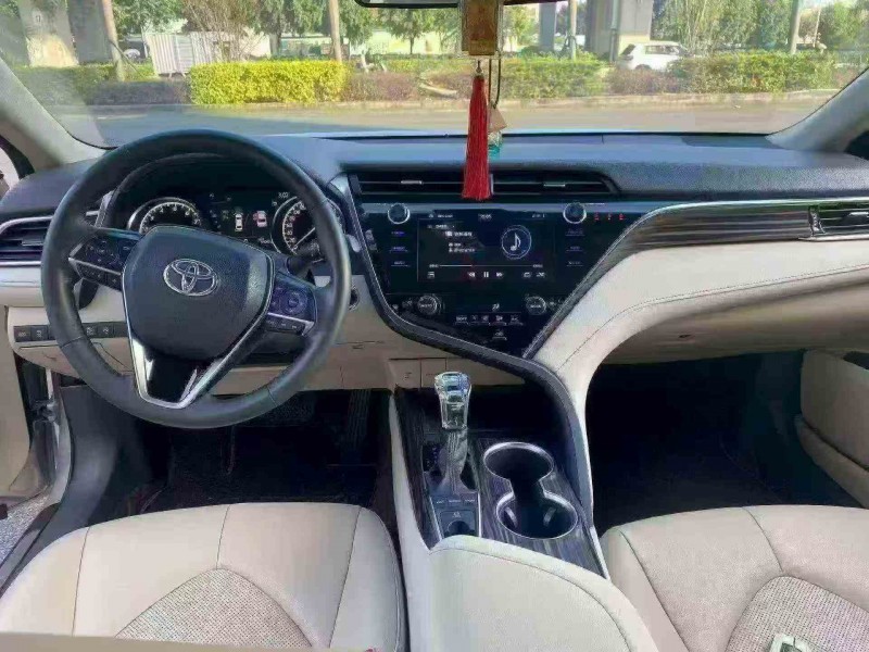 泉州20年丰田凯美瑞4