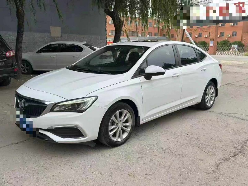 保定18年别克威朗3