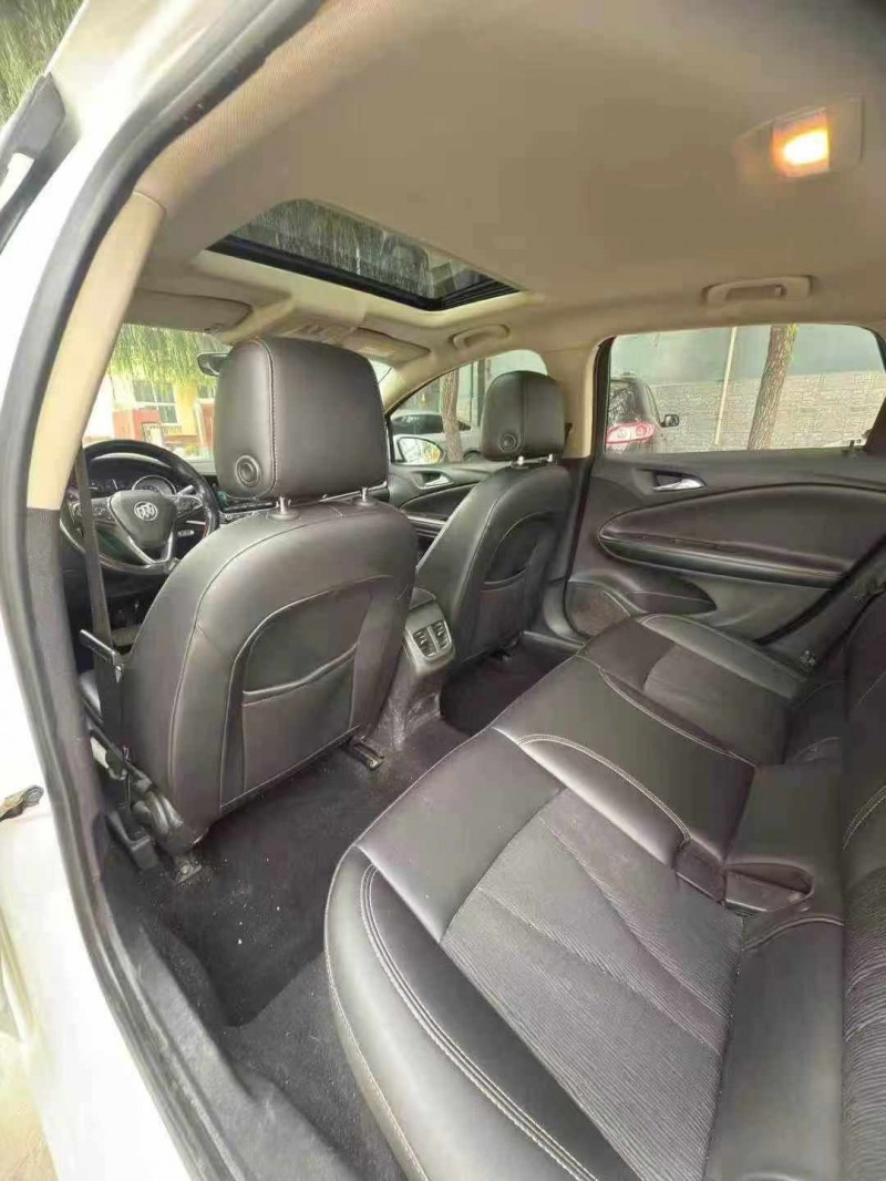 保定18年别克威朗6