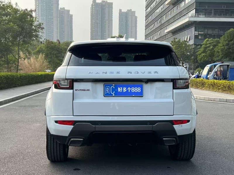 东莞18年路虎极光9