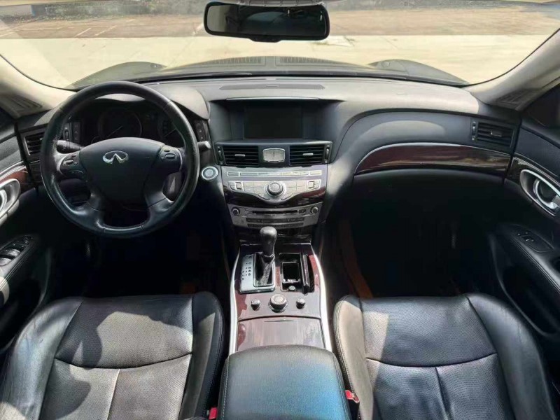 河源13年英菲尼迪Q706