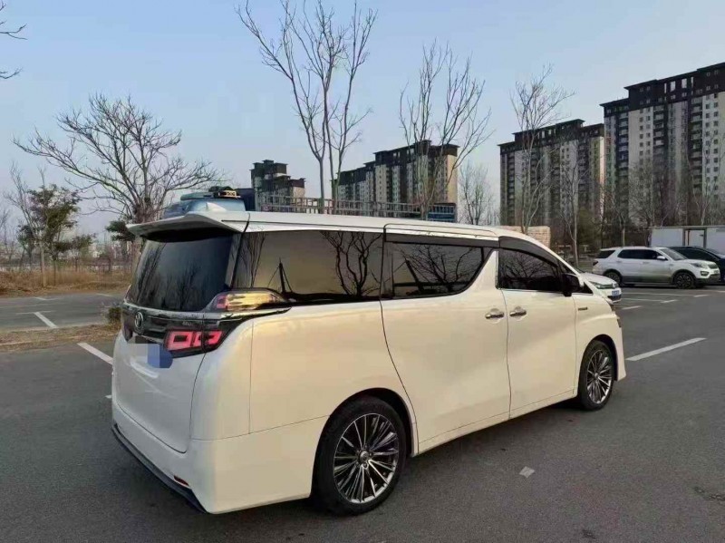 枣庄19年丰田威尔法8