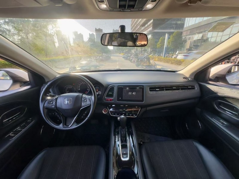 东莞16年本田缤智5