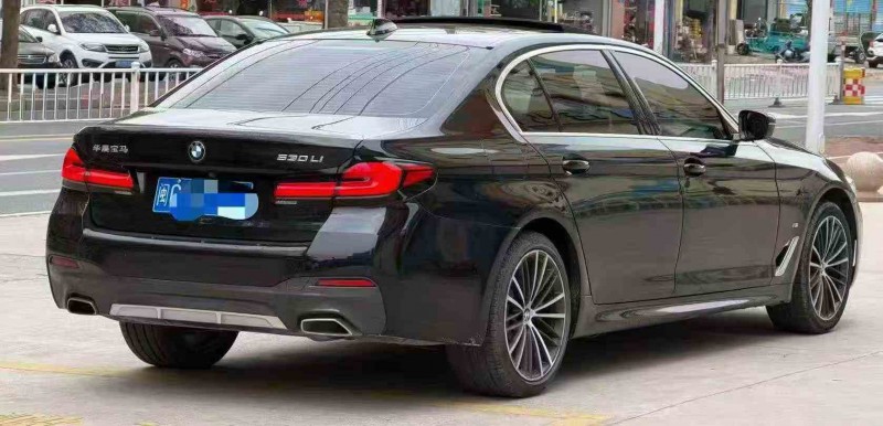 厦门23年宝马5系8