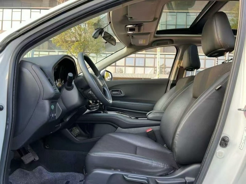 东莞22年本田缤智6