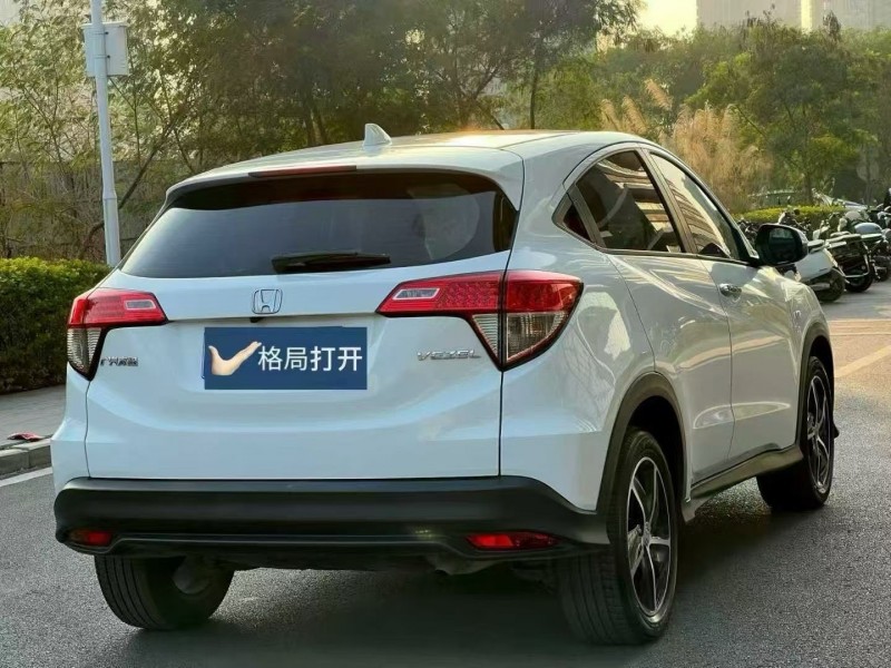 东莞22年本田缤智8