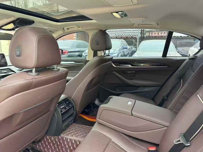 淄博21年宝马5系4