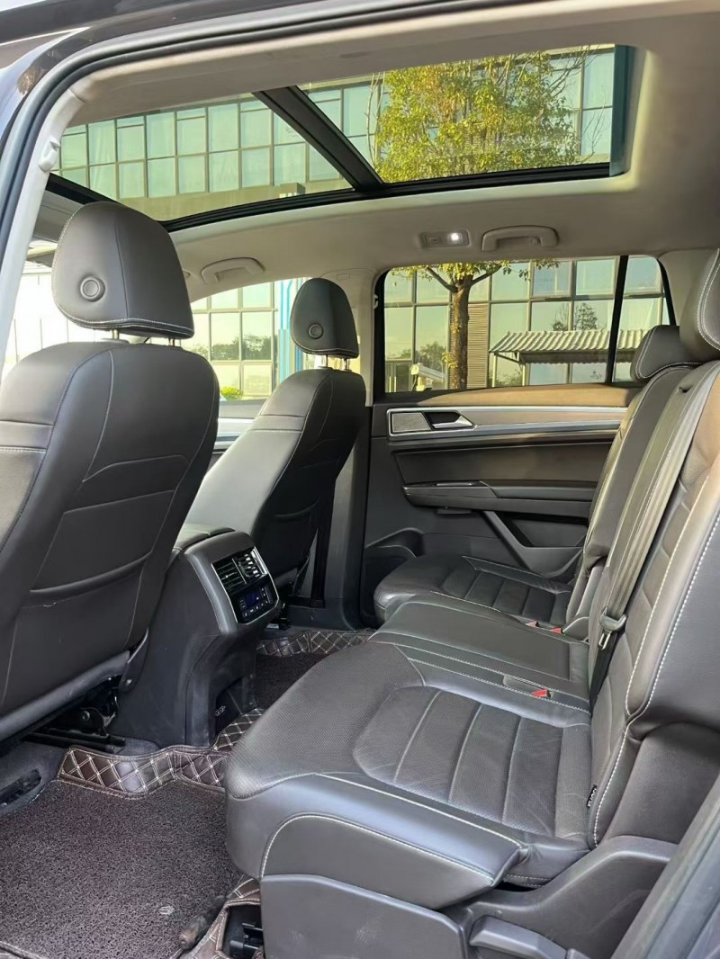 东莞20年大众途昂5