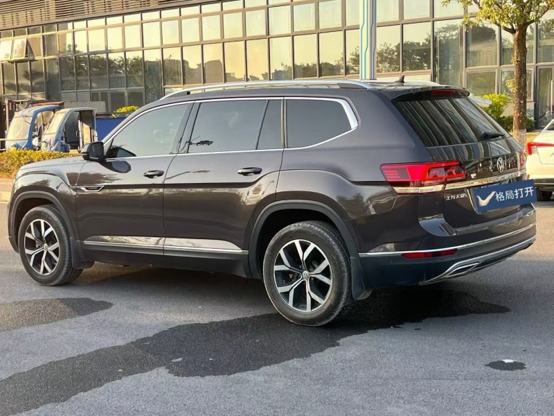 东莞20年大众途昂8