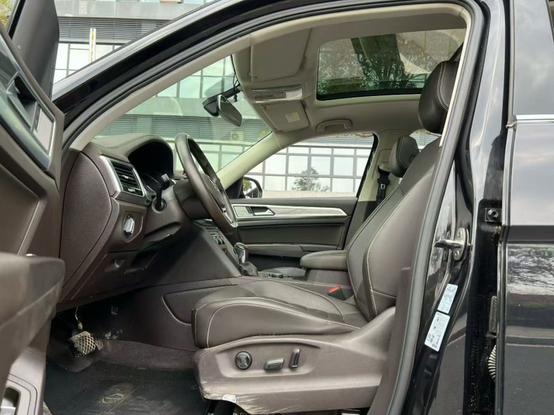 东莞20年大众途昂6