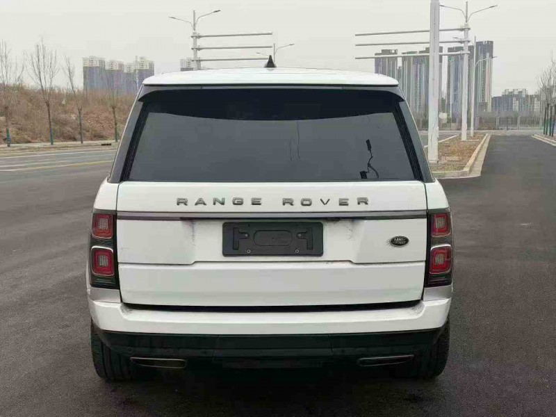 唐山20年路虎攬勝行政9