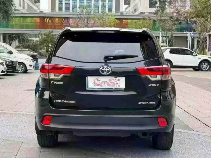 广州19年丰田汉兰达9