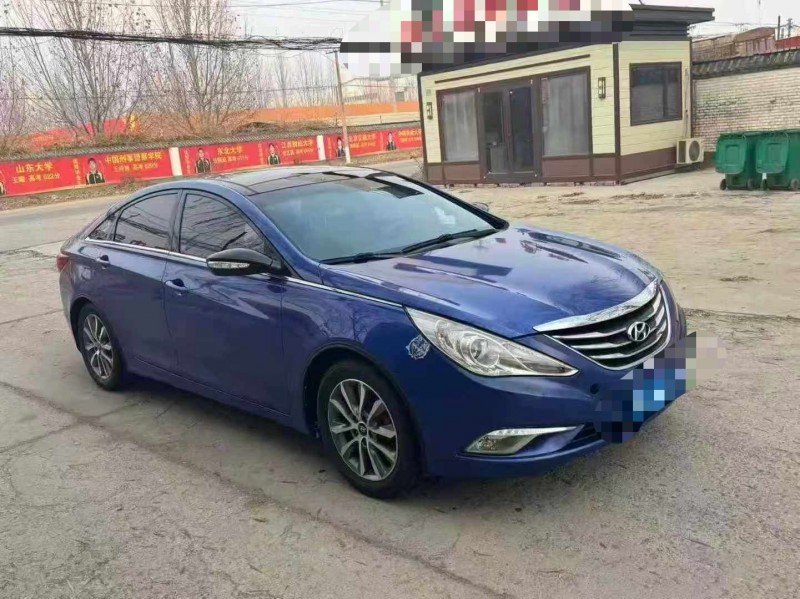 保定14年现代索纳塔2