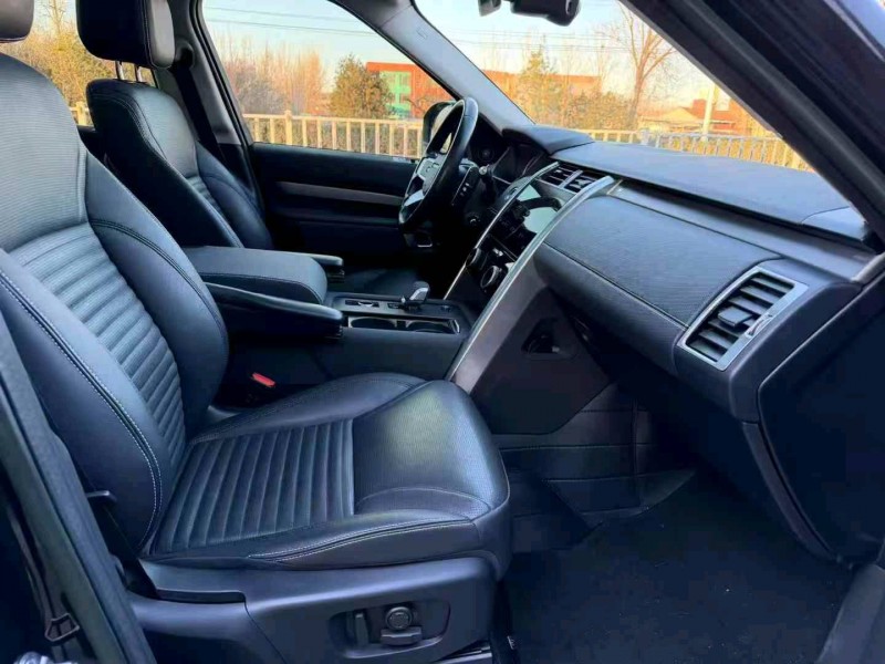 滨州23年路虎发现8