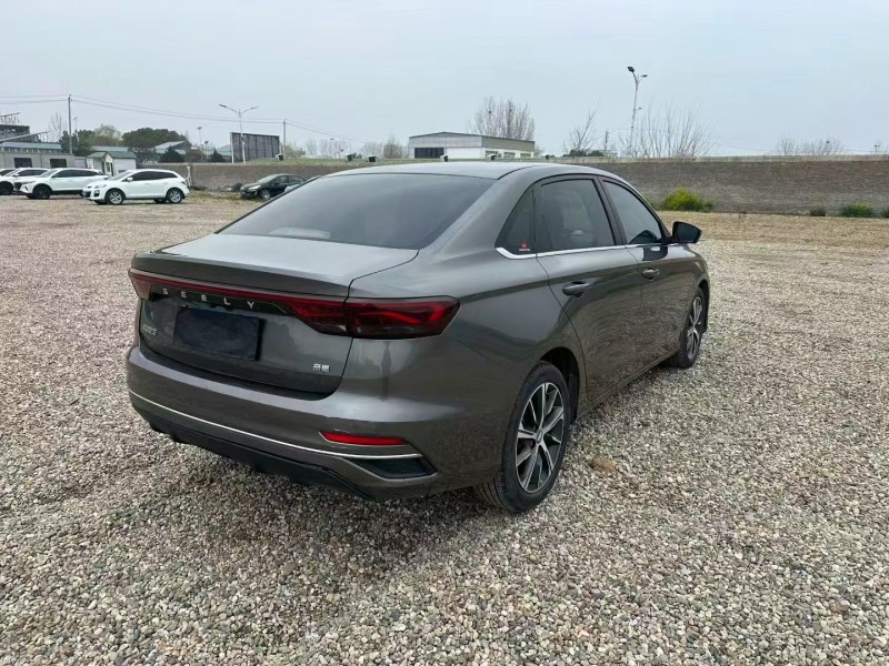 安阳21年吉利帝豪2