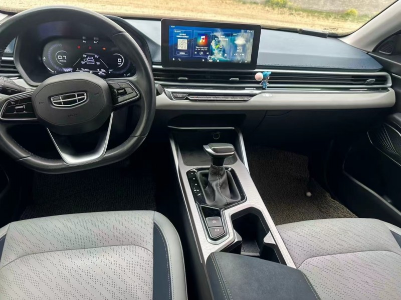 安阳21年吉利帝豪6