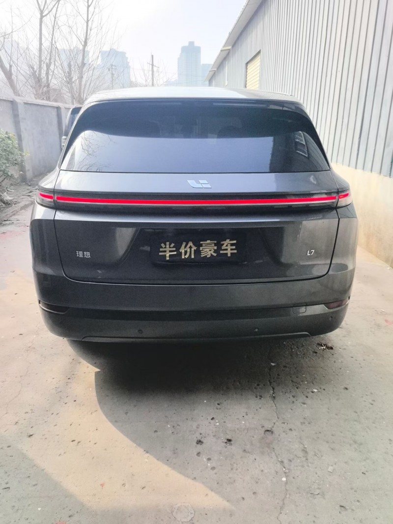 西安24年理想L76