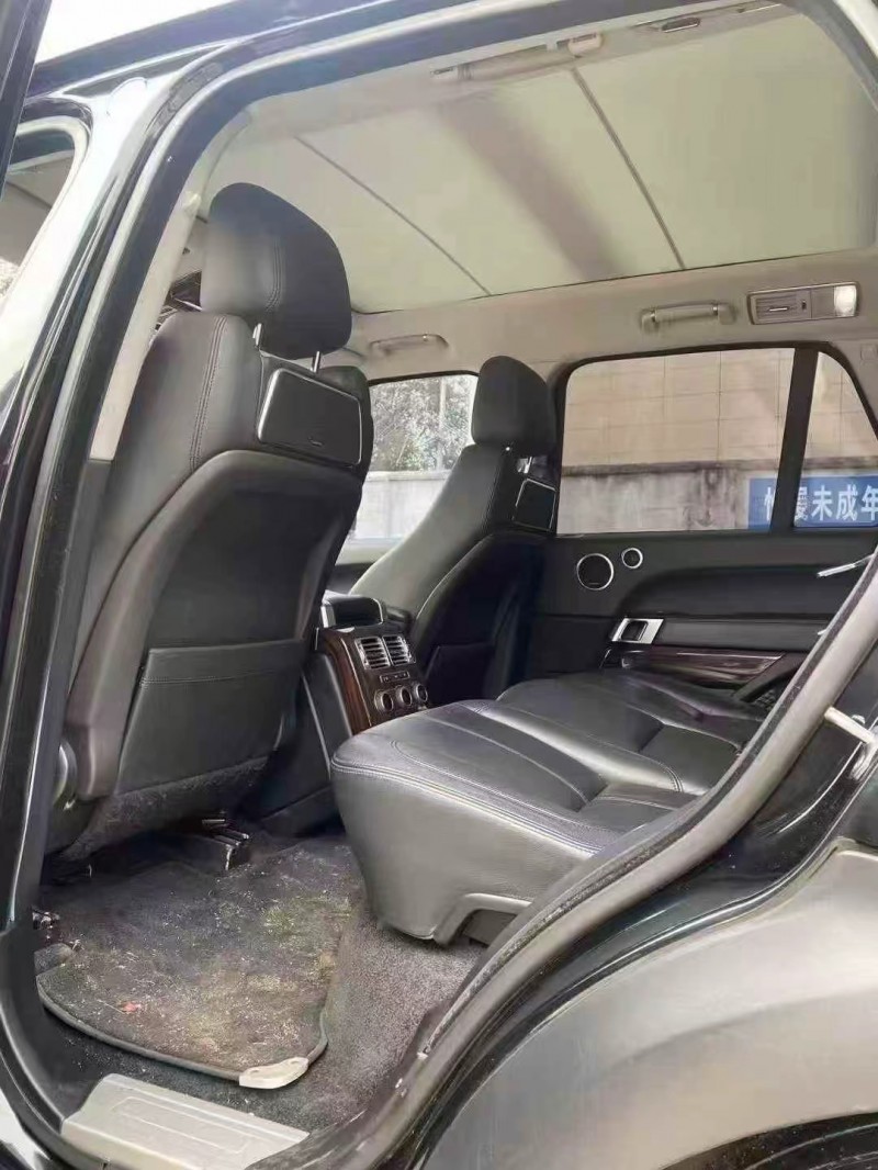 深圳18年路虎揽胜行政3