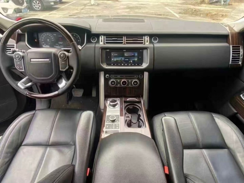 深圳18年路虎揽胜行政4