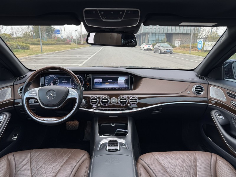 盐城16年奔驰迈巴赫S级7