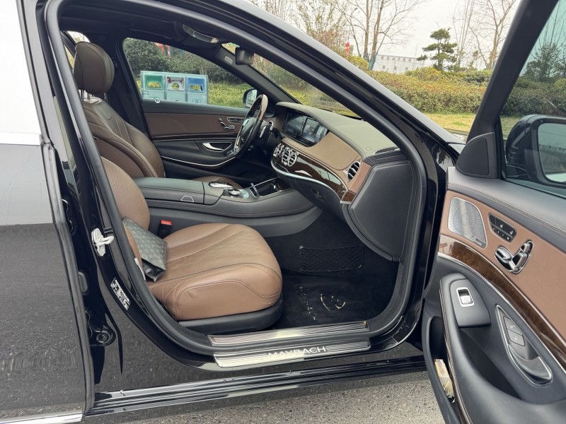 盐城16年奔驰迈巴赫S级8