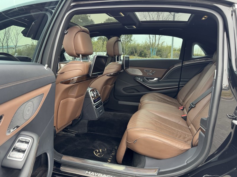 盐城16年奔驰迈巴赫S级9