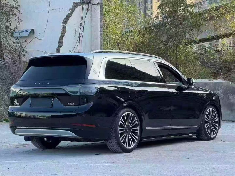 淮安25年华为智选问界8