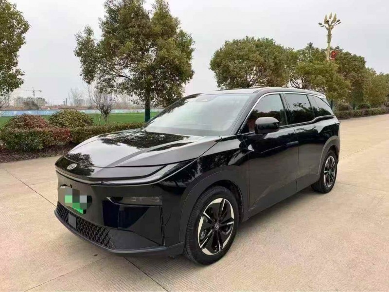 鹽城25年豐田鉑智2