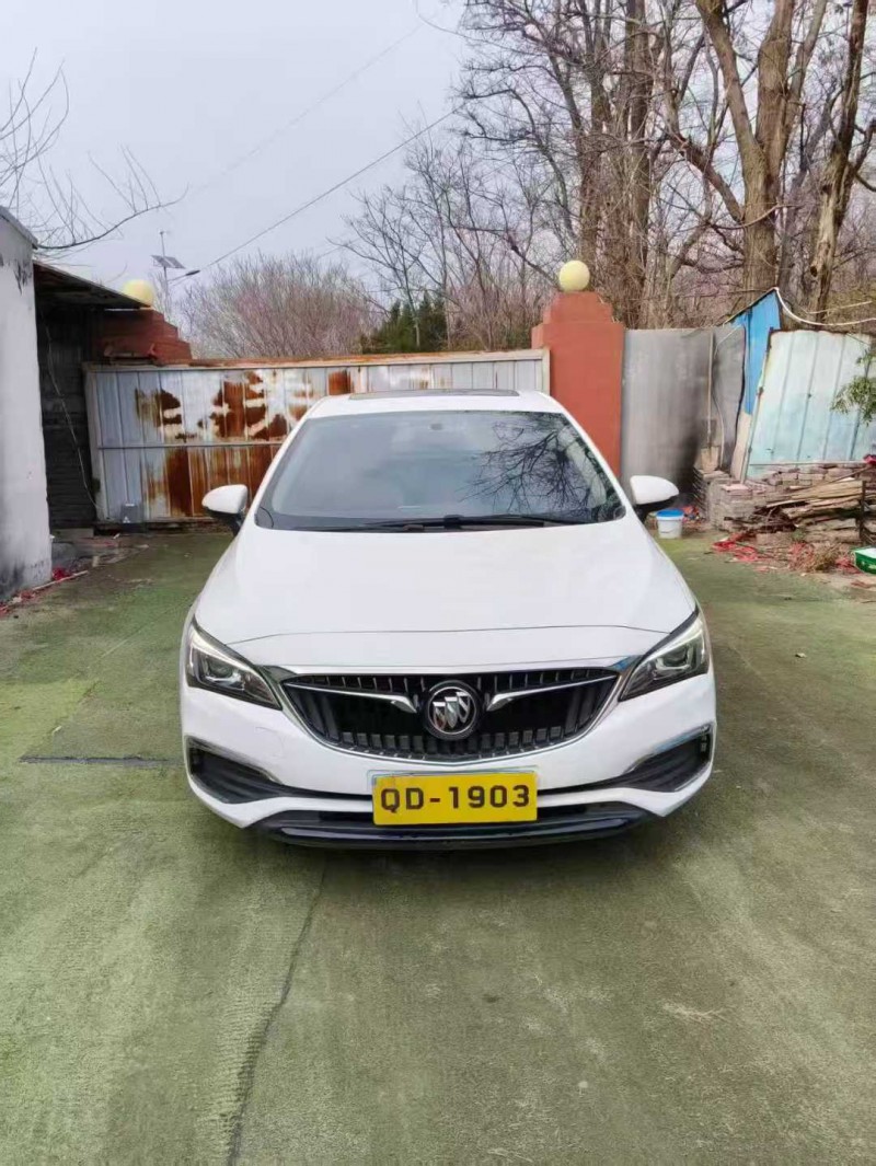 青岛19年别克威朗1