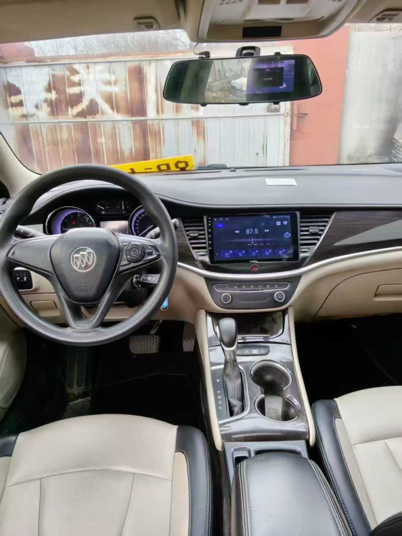 青岛19年别克威朗3