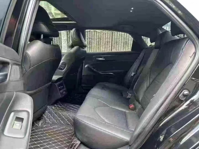 深圳23年丰田亚洲龙4