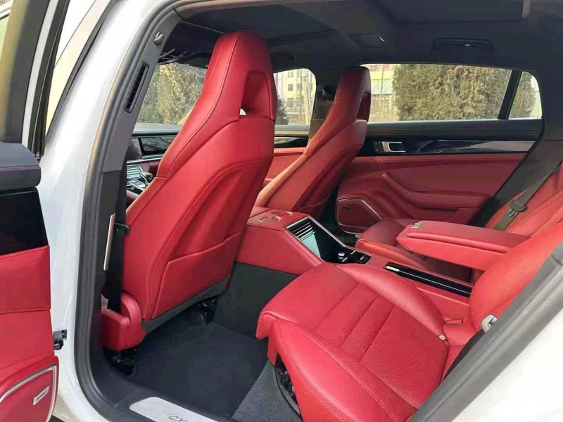 济南22年保时捷帕拉梅拉9