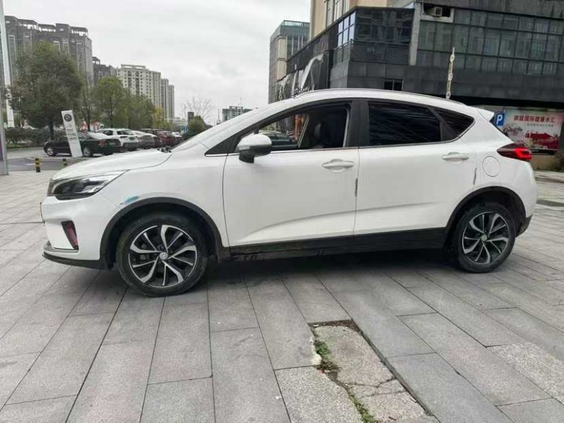 南昌21年吉利帝豪2