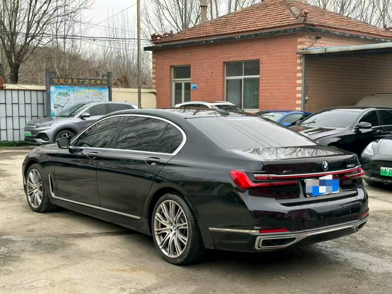 青岛21年宝马7系4